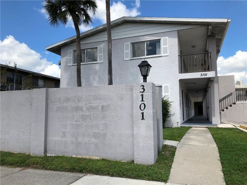 Vendido Recientemente: $74,900 (2 camas, 1 baños, 728 Pies cuadrados)