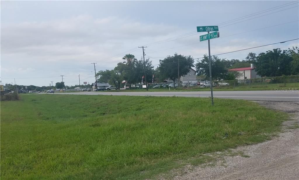 最近售出: $85,000 (0.40 acres)