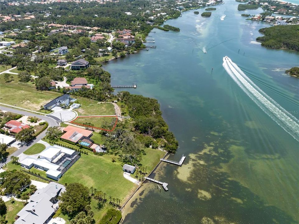 For Sale: $1,450,000 (0.53 acres)