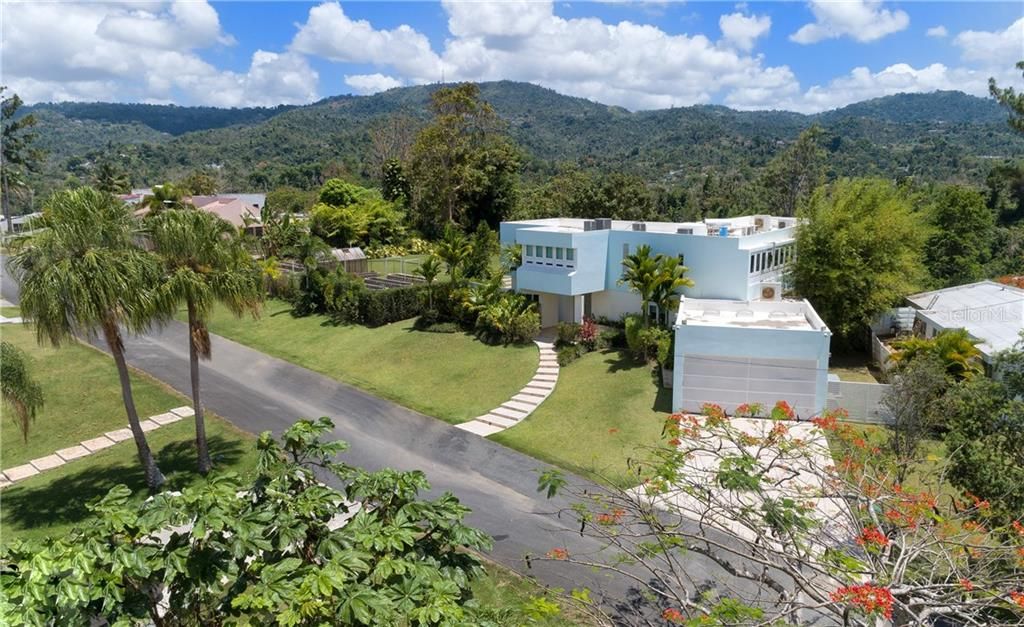 Vendido Recientemente: $1,275,000 (4 camas, 4 baños, 0 Pies cuadrados)