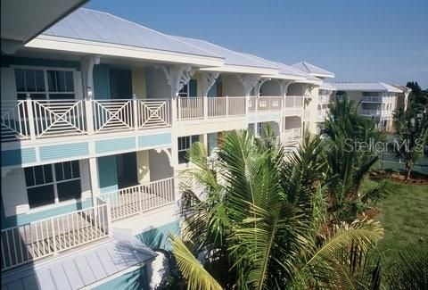 Recently Sold: $469,900 (2 beds, 2 baths, 1000 Square Feet)