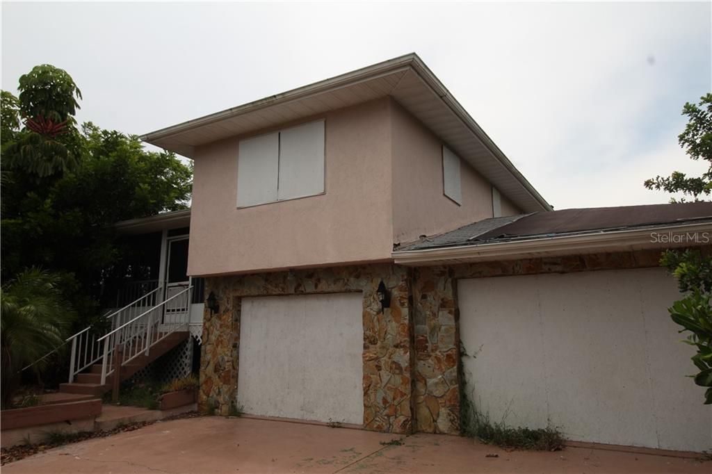 Recently Sold: $248,000 (3 beds, 2 baths, 1372 Square Feet)