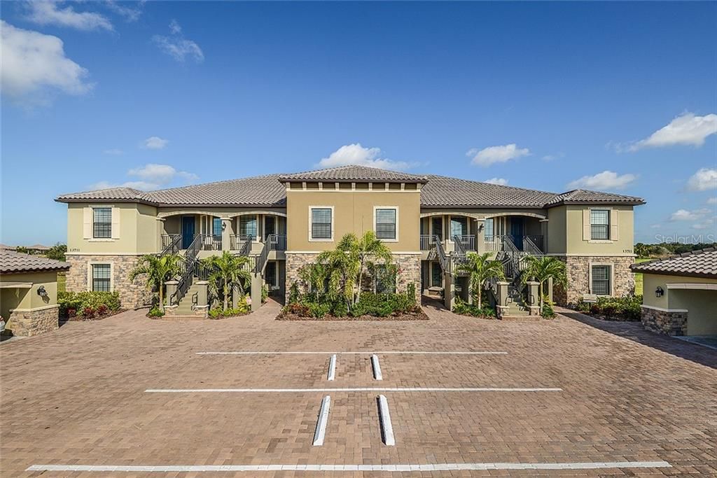 Vendido Recientemente: $235,400 (2 camas, 2 baños, 1616 Pies cuadrados)