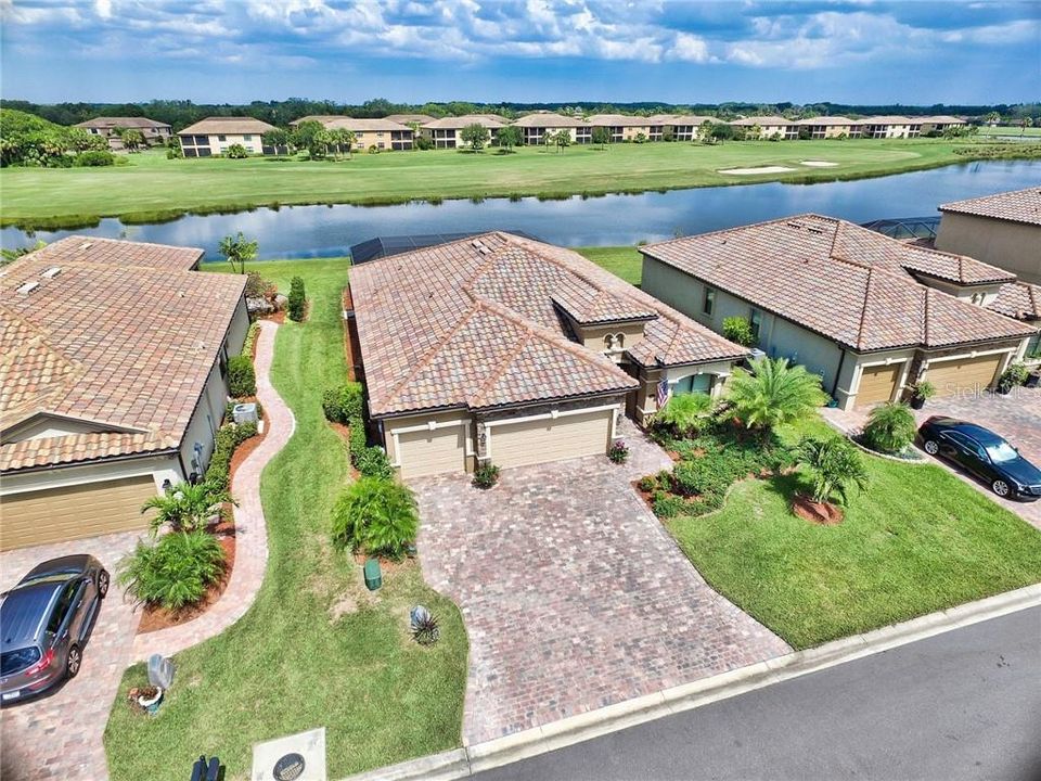 Recently Sold: $419,900 (4 beds, 2 baths, 2268 Square Feet)