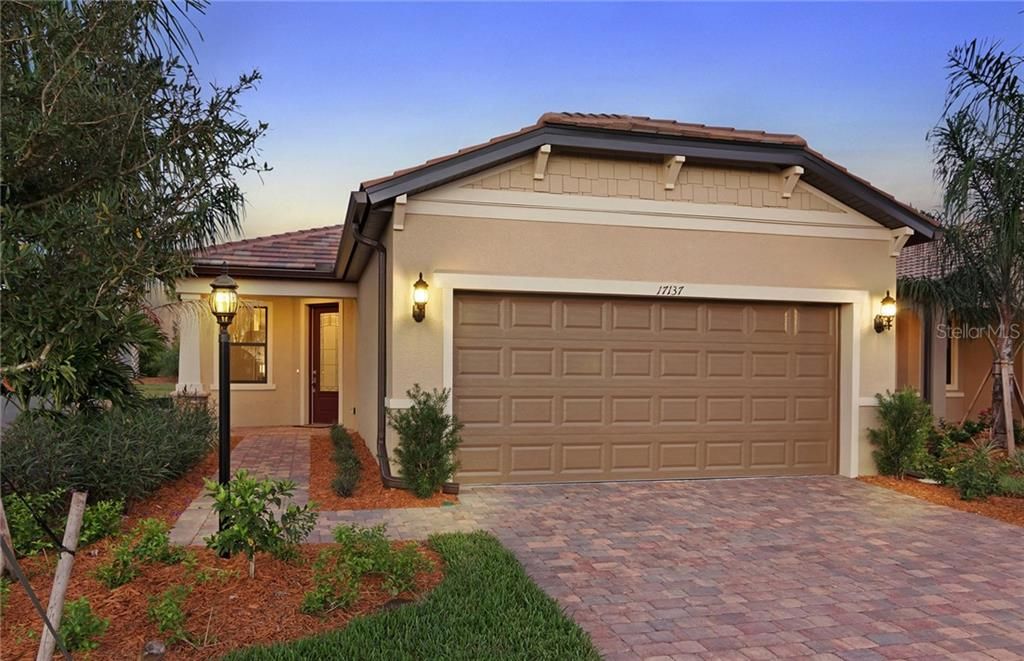 Recently Sold: $322,190 (2 beds, 2 baths, 1372 Square Feet)