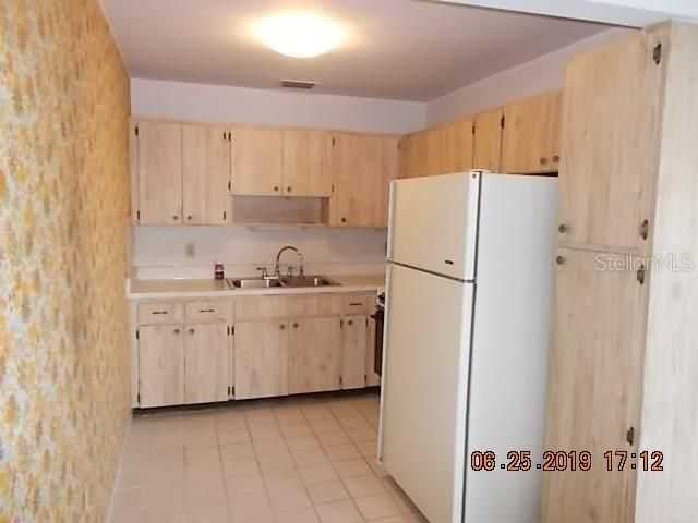 Vendido Recientemente: $43,900 (2 camas, 1 baños, 874 Pies cuadrados)