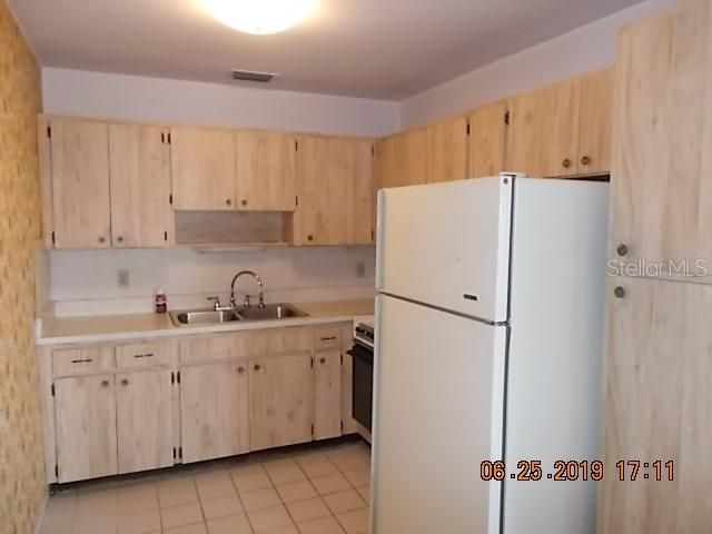 Vendido Recientemente: $43,900 (2 camas, 1 baños, 874 Pies cuadrados)