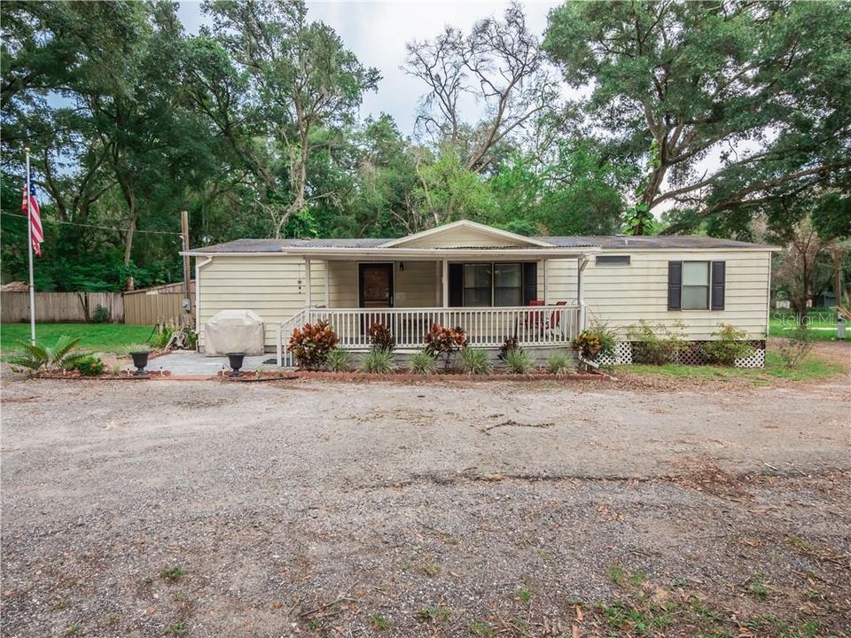 Recently Sold: $189,000 (3 beds, 2 baths, 1456 Square Feet)