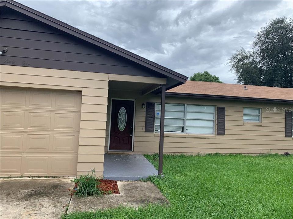 Recently Rented: $1,350 (3 beds, 2 baths, 1214 Square Feet)