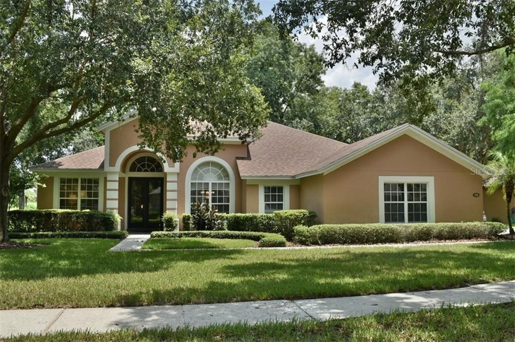 833 OALM OAK DRIVE - FRONT ELEVATION