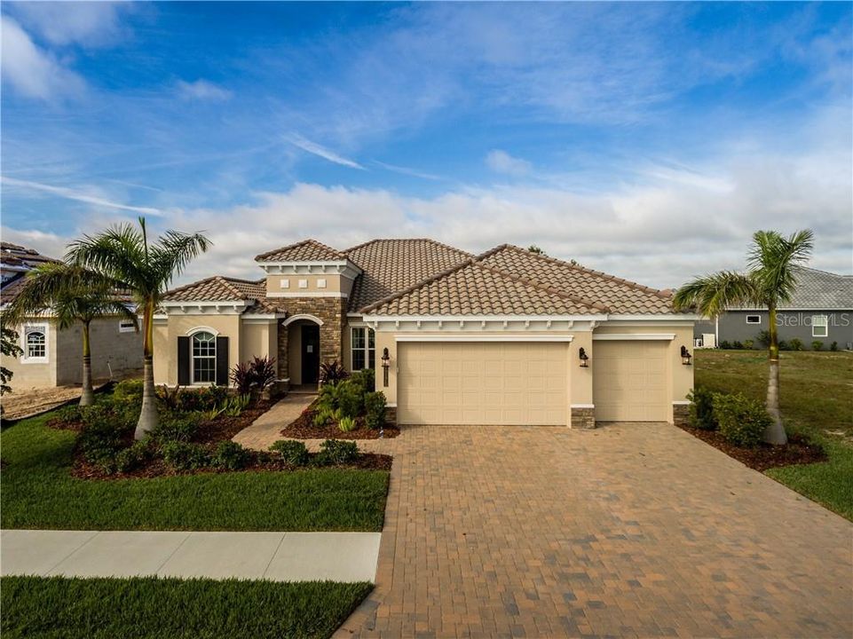 Recently Sold: $661,376 (3 beds, 3 baths, 2796 Square Feet)