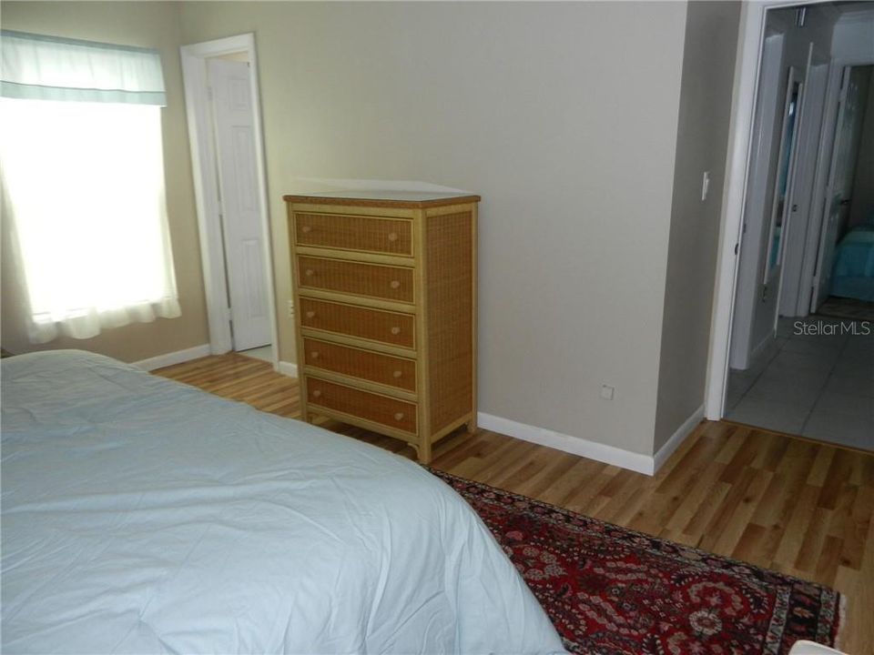 For Rent: $3,300 (3 beds, 2 baths, 1267 Square Feet)