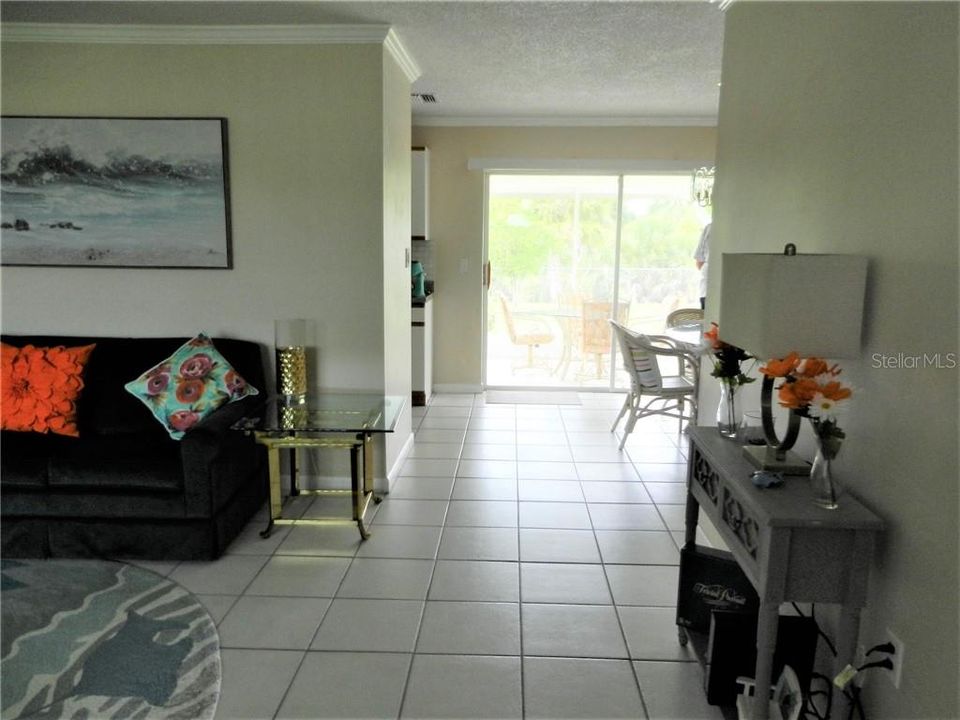 For Rent: $3,300 (3 beds, 2 baths, 1267 Square Feet)