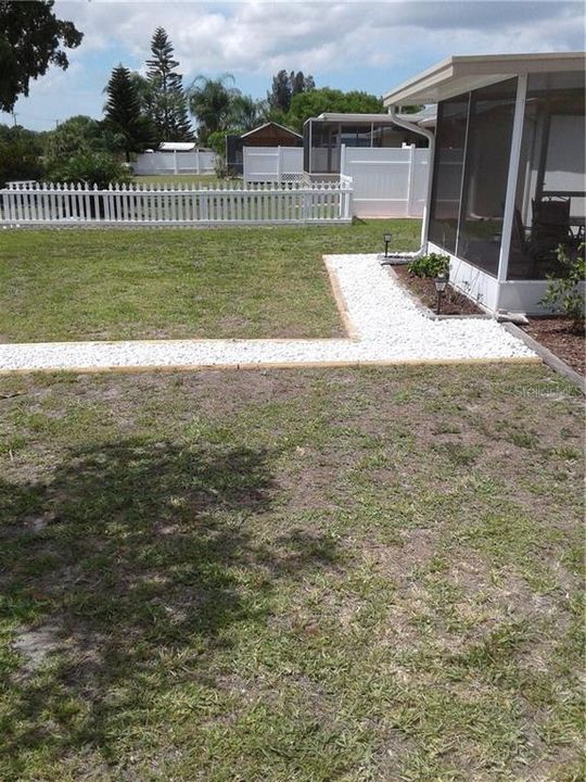 For Rent: $3,300 (3 beds, 2 baths, 1267 Square Feet)