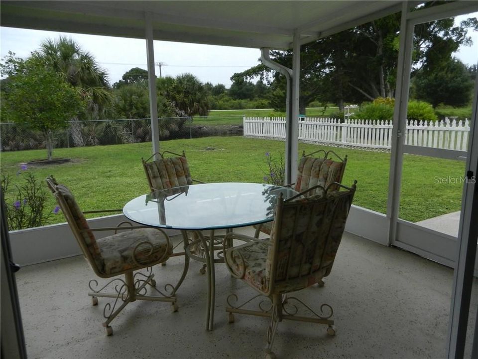 For Rent: $3,300 (3 beds, 2 baths, 1267 Square Feet)