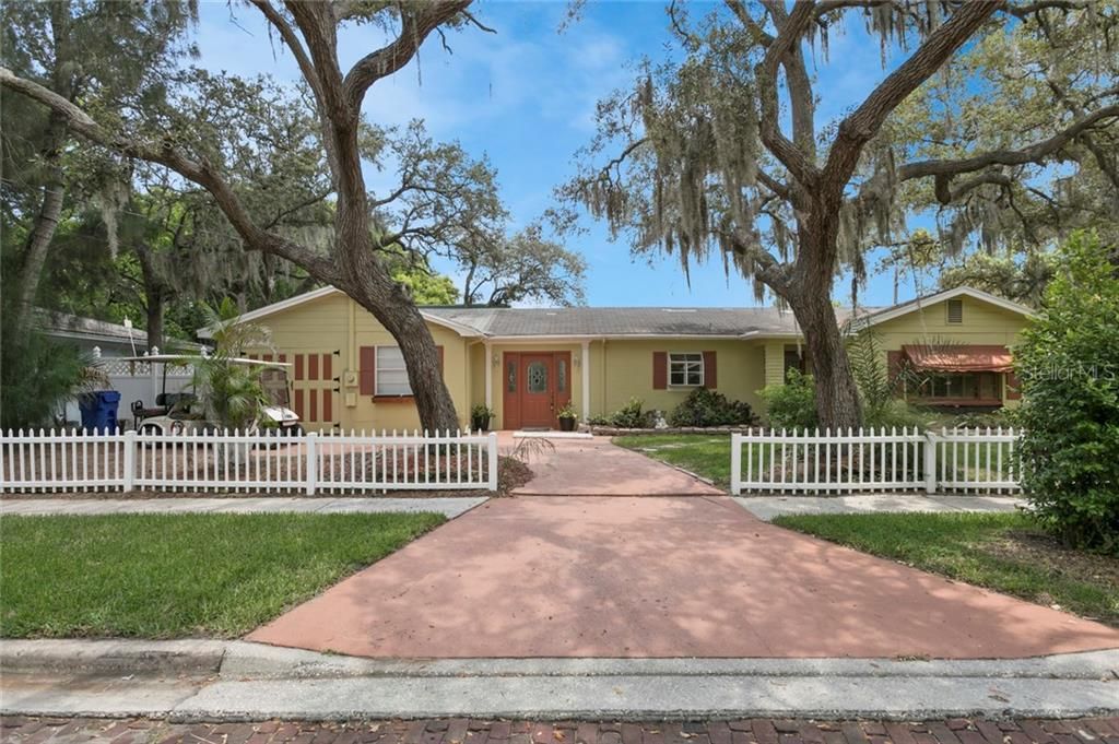 Recently Sold: $275,000 (2 beds, 2 baths, 1664 Square Feet)