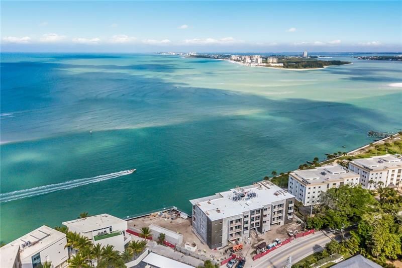 Recently Sold: $4,600,000 (4 beds, 4 baths, 4426 Square Feet)