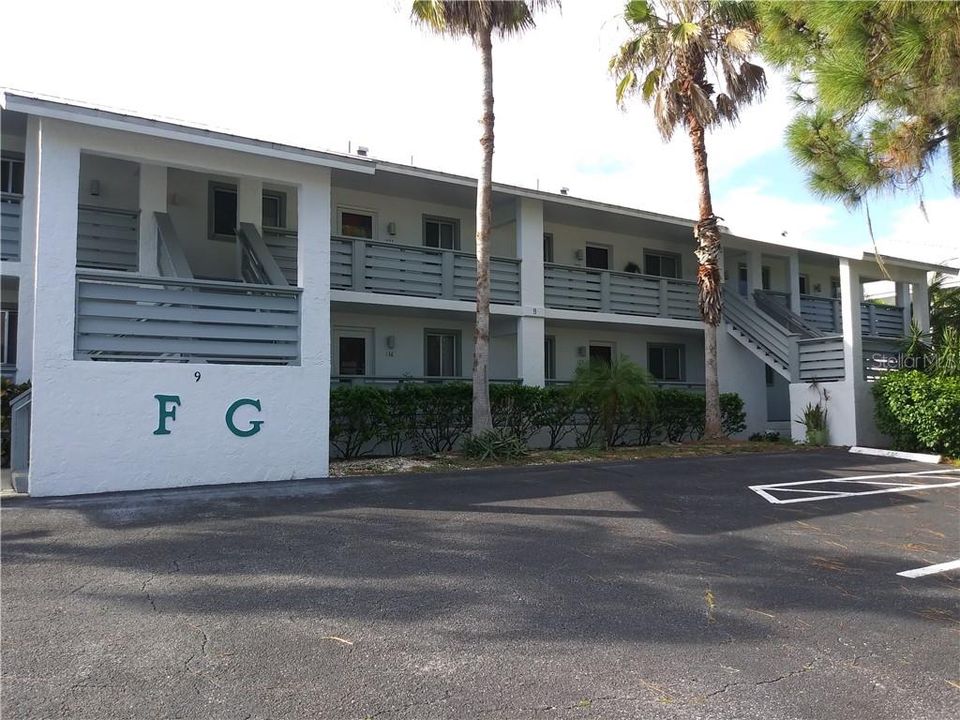 Recently Rented: $3,000 (2 beds, 2 baths, 1092 Square Feet)