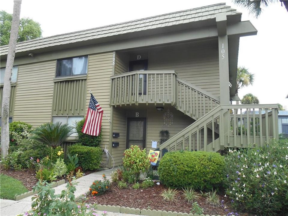 Recently Sold: $83,000 (2 beds, 2 baths, 1156 Square Feet)