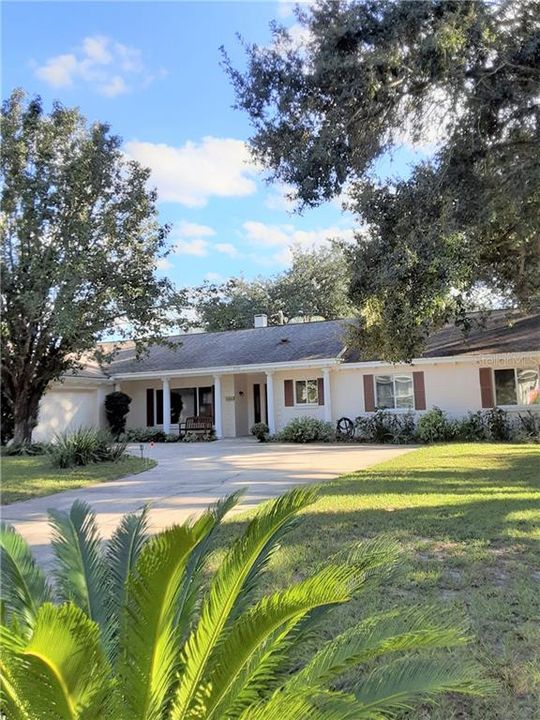 Recently Sold: $439,999 (4 beds, 2 baths, 2296 Square Feet)