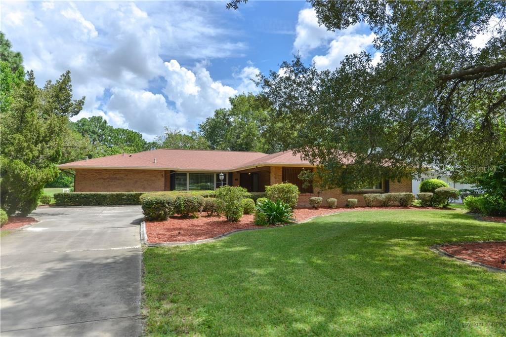 Recently Sold: $215,000 (3 beds, 2 baths, 2545 Square Feet)