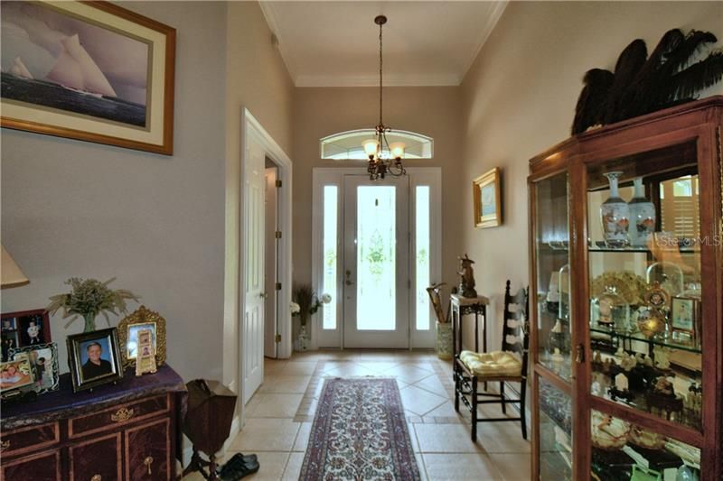 FOYER WITH BEDROOM ON THE LEFT