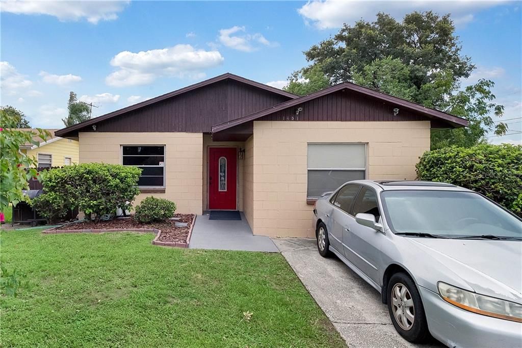 Recently Sold: $139,998 (3 beds, 1 baths, 1139 Square Feet)