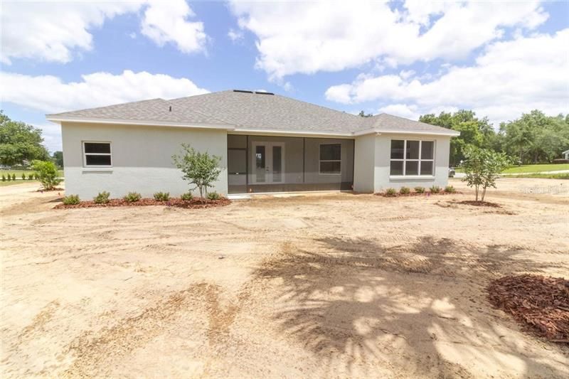 Recently Sold: $304,000 (3 beds, 2 baths, 2400 Square Feet)