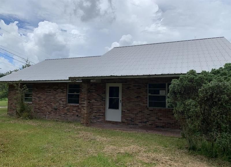 Recently Sold: $111,600 (3 beds, 2 baths, 2280 Square Feet)