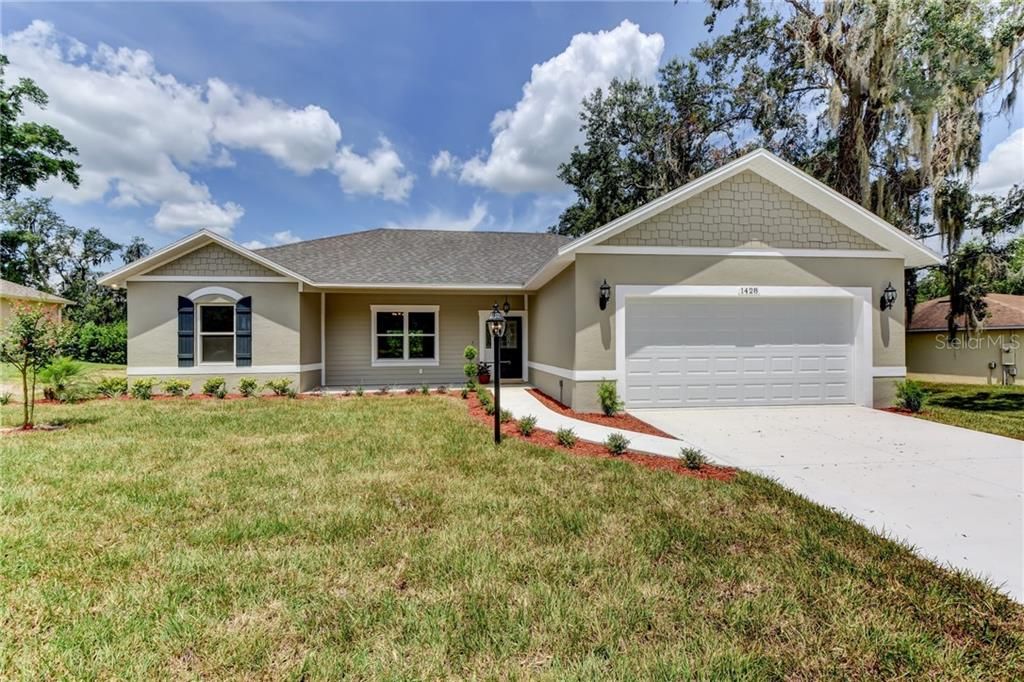 Recently Sold: $256,000 (3 beds, 2 baths, 1482 Square Feet)