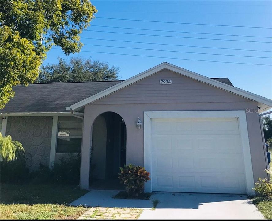 Recently Rented: $1,350 (3 beds, 2 baths, 1245 Square Feet)