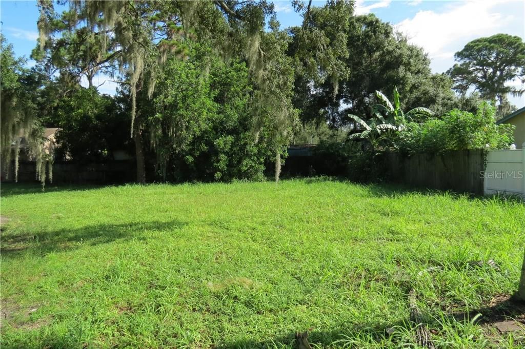 Vendido Recientemente: $15,000 (0.15 acres)