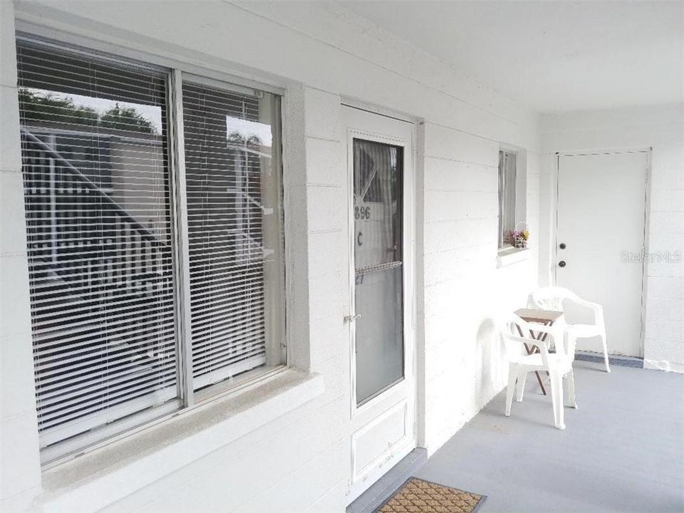2nd floor - corner unit with private seating area