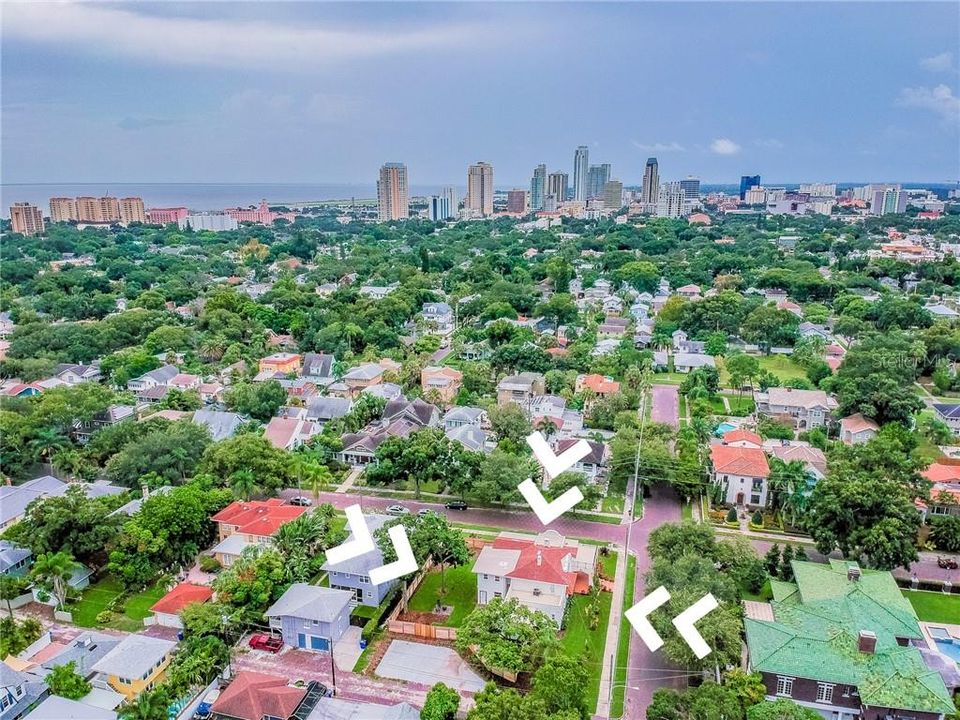 Vendido Recientemente: $999,000 (5 camas, 5 baños, 3654 Pies cuadrados)