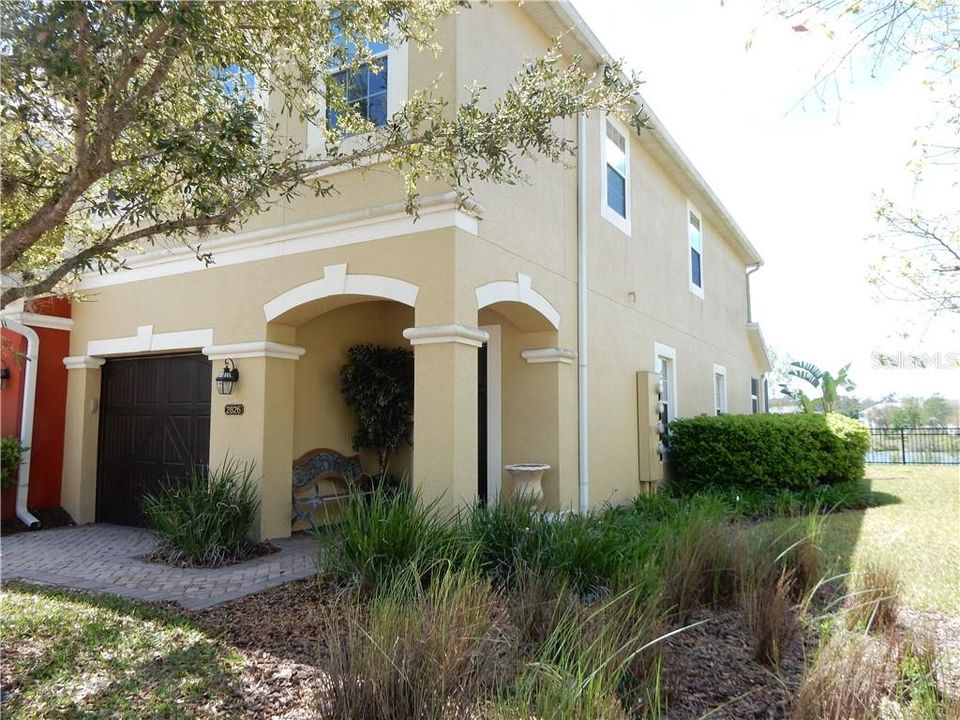 Recently Rented: $1,750 (3 beds, 2 baths, 1863 Square Feet)