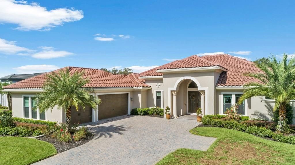 Vendido Recientemente: $780,000 (4 camas, 3 baños, 3270 Pies cuadrados)