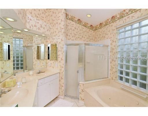 For Rent: $5,250 (3 beds, 2 baths, 1721 Square Feet)