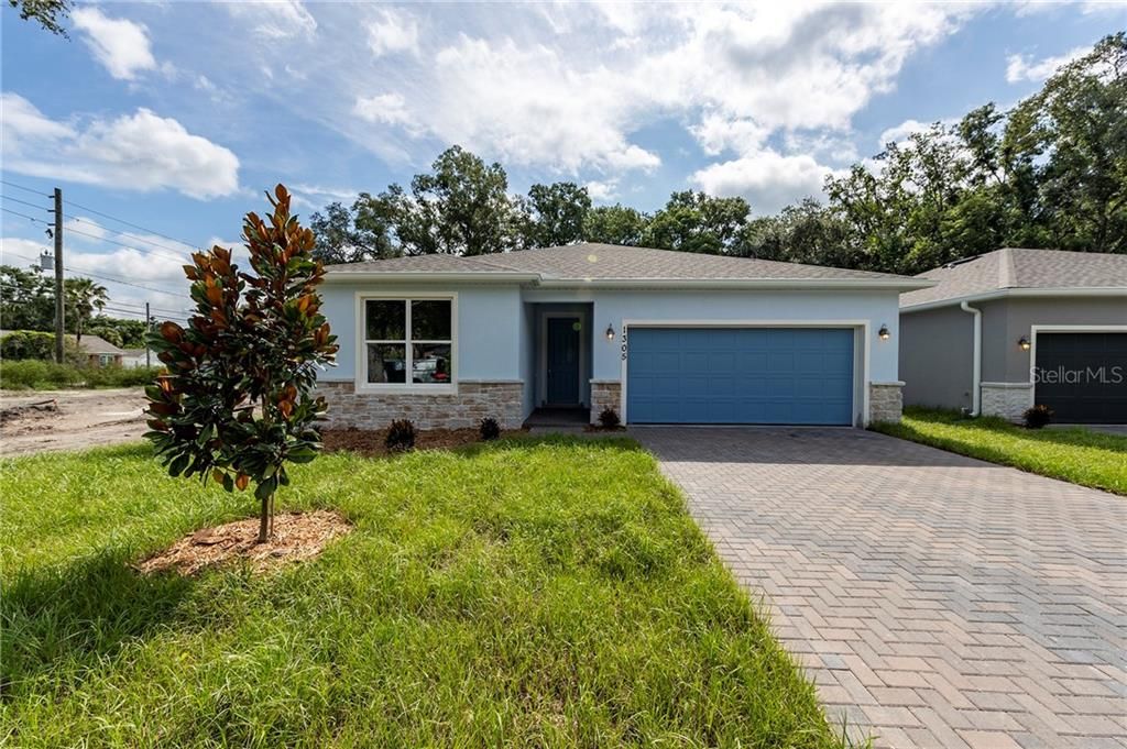 Recently Sold: $272,500 (3 beds, 2 baths, 1708 Square Feet)