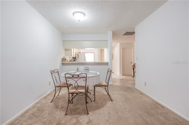 Recently Sold: $99,900 (2 beds, 2 baths, 996 Square Feet)
