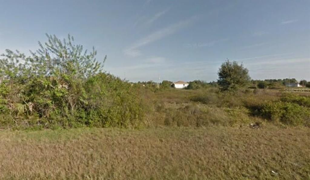 Vendido Recientemente: $4,900 (0.09 acres)