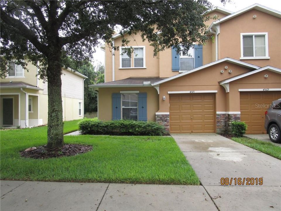 Recently Sold: $163,000 (3 beds, 3 baths, 1697 Square Feet)