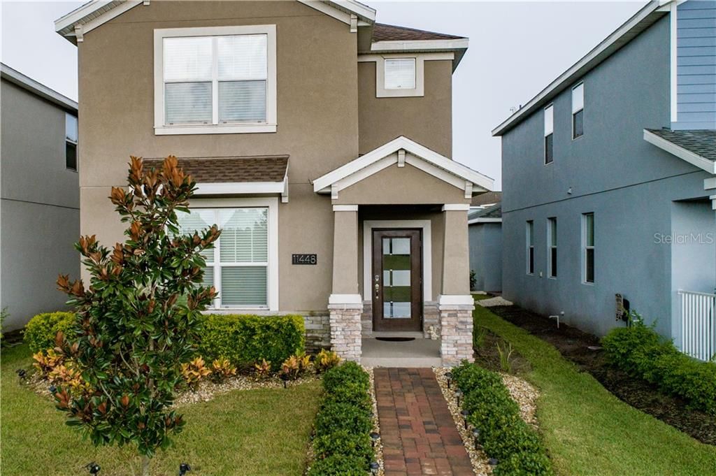 Recently Sold: $349,900 (4 beds, 3 baths, 2688 Square Feet)