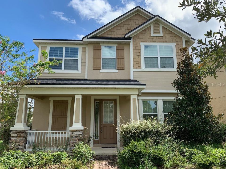 Recently Sold: $320,000 (3 beds, 2 baths, 2065 Square Feet)