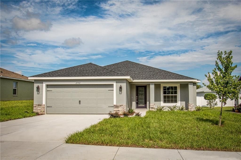 Recently Sold: $209,680 (3 beds, 2 baths, 1343 Square Feet)