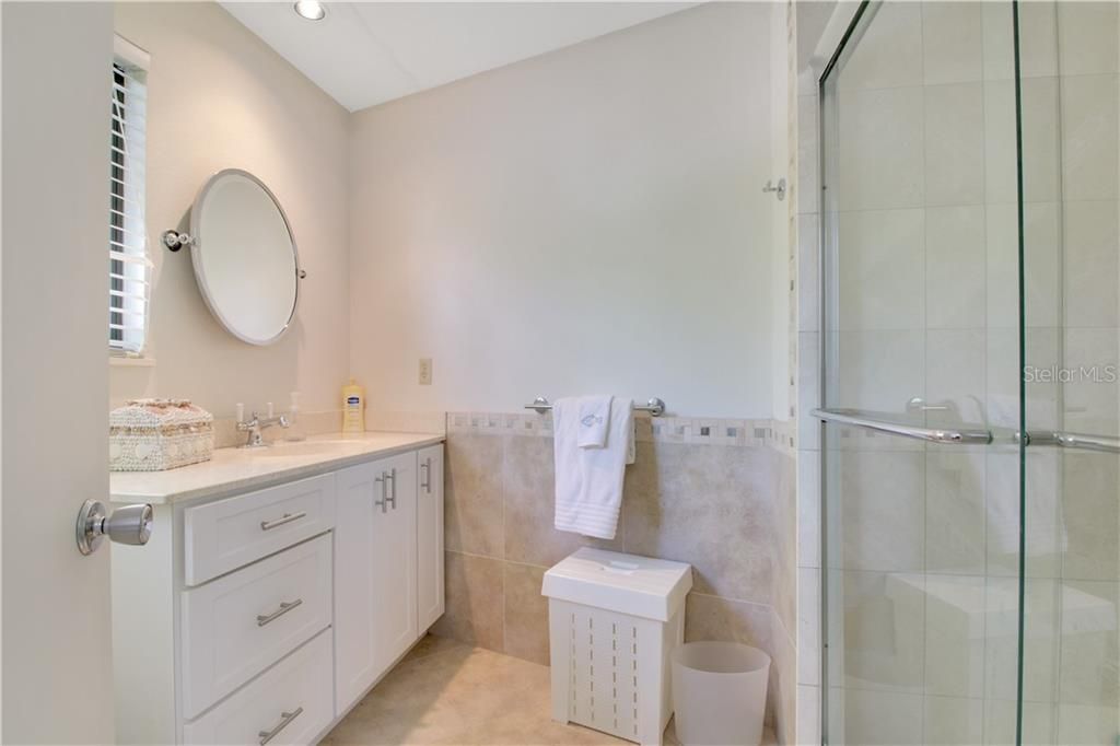 For Rent: $5,500 (2 beds, 2 baths, 1206 Square Feet)