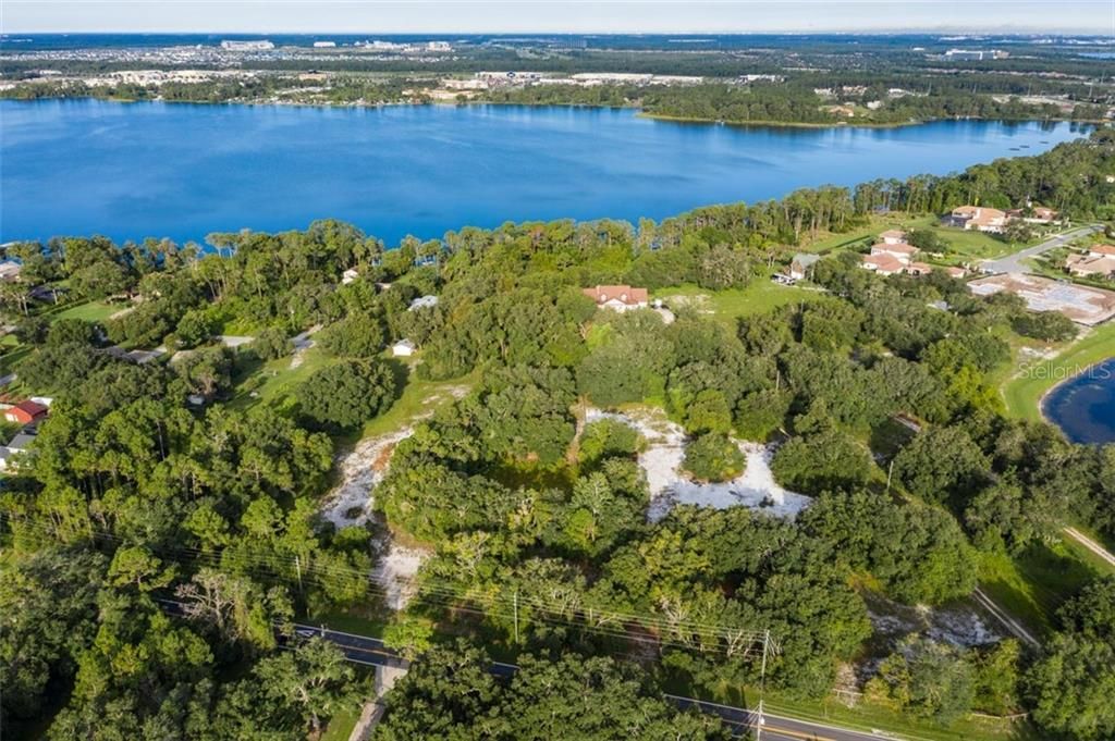Vendido Recientemente: $950,000 (4.71 acres)