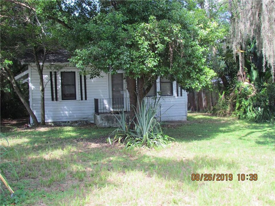 Vendido Recientemente: $99,900 (2 camas, 1 baños, 572 Pies cuadrados)