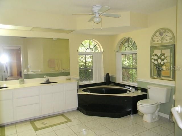 For Rent: $3,500 (3 beds, 3 baths, 2065 Square Feet)