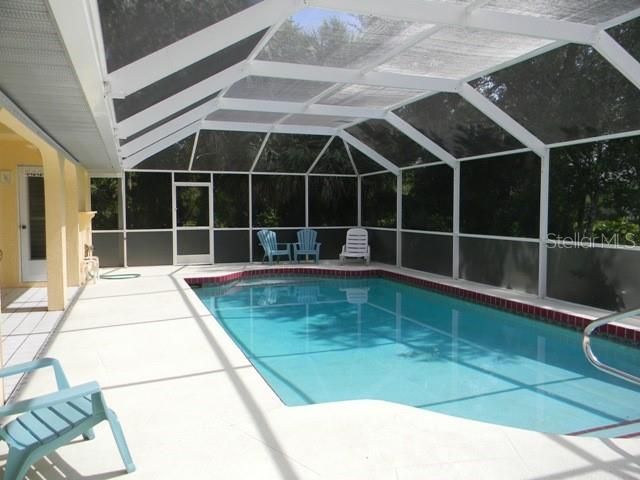 For Rent: $3,500 (3 beds, 3 baths, 2065 Square Feet)