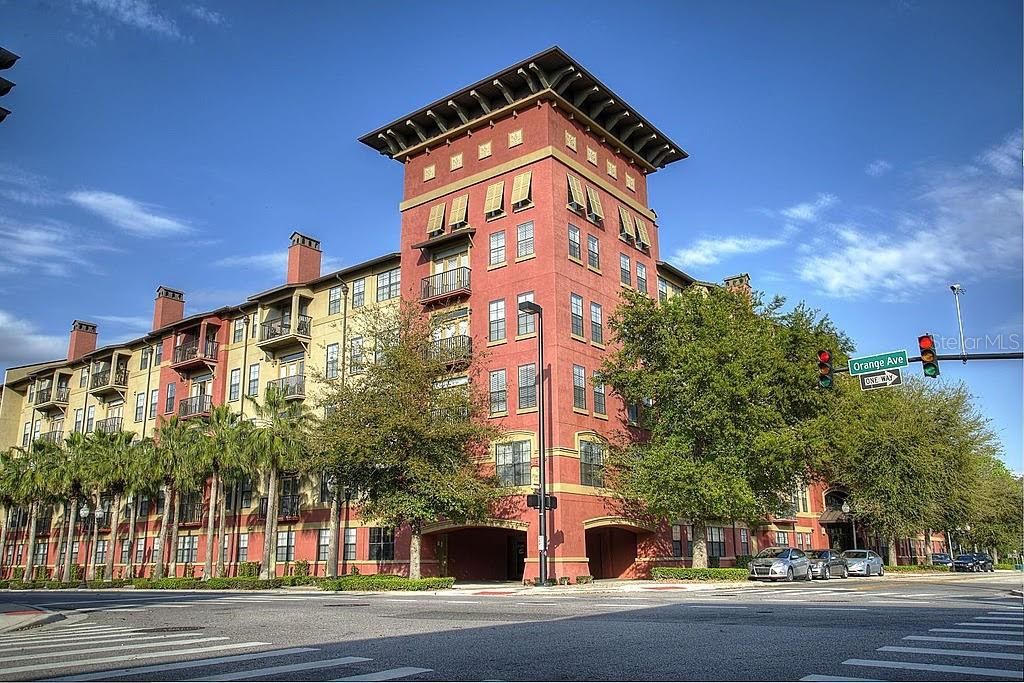 Recently Sold: $175,000 (2 beds, 2 baths, 1121 Square Feet)